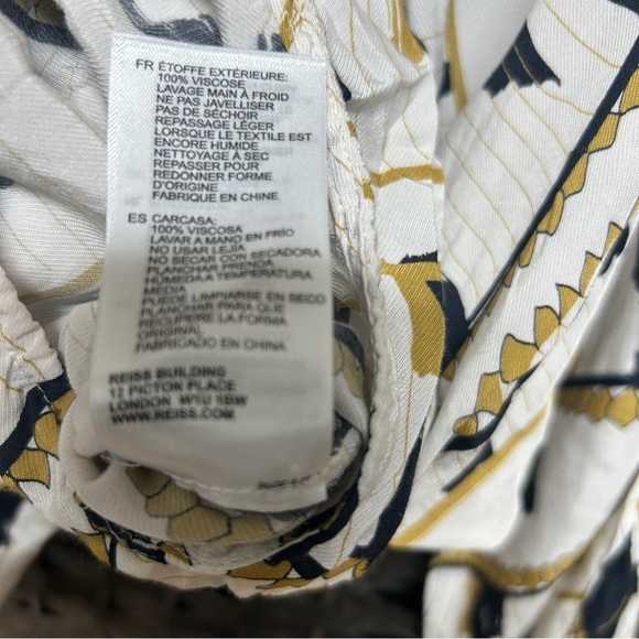 Reiss white dolman sleeves faux wrap blouse size 6 made of flowy viscose - Picture 5 of 11